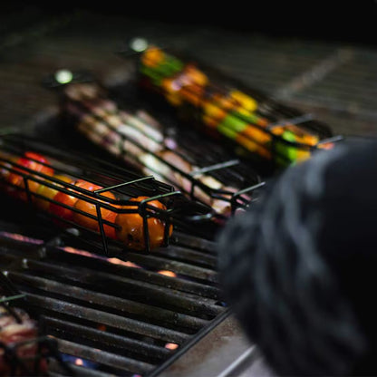 BBQ Grilling Basket Stainless Steel Portable Non-Stick Wooden Handle Grilling Baskets Vegetables Meat Hot Dog BBQ Grill Net